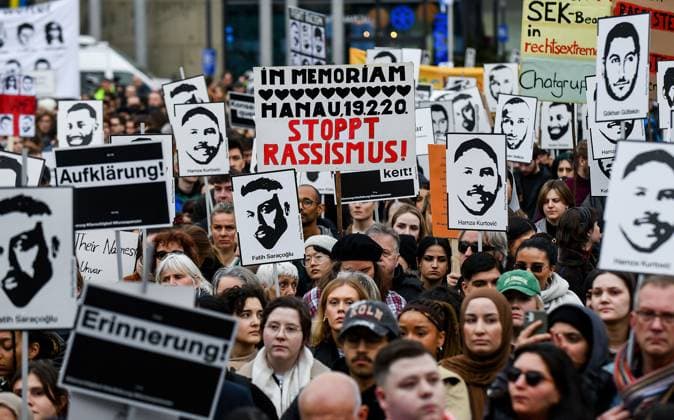 17 02 2024, xpsx, Local Hanau 19 February Nationwide commemoration demonstrations, v l against right-wing terror in Germany Demo Demonstration Attentat 19 02 2020 HU Hanau commemoration saytheirnames, Hanau Hessen Germany DEU