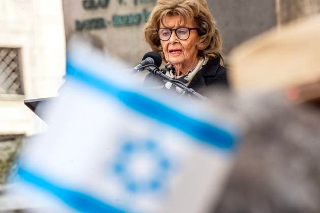 Charlotte Knobloch at Pro Israel demonstration on Odeonsplatz, Munich, February 18, 2024 Germany, Munich, February 18, 2024, Charlotte Knobloch, 91, President of the Jewish Community of Munich and Upper Bavaria, Speaker at Pro Israel rally on Odeonsplatz, Israel flag, Bavaria