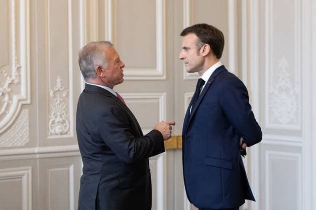President Macron Welcomes King Abdullah II - Paris -French oresudent Emmanuel Macron receives King Abdullah II of Jordan, at the Elysee Palace, in Paris, France, on February 16, 2024. Photo by Balkis Press ABACAPRESS.COM Paris France  Copyright: xBalkisxPress ABACAx