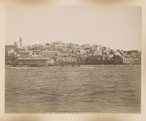RECORD DATE NOT STATED Jaffa, seen from the sea, Maison Bonfils (attributed to), c. 1867 - c. 1895 photograph Part of Reisalbum with photos of Jerusalem and other biblical places. Jaffa cardboard. paper. photographic support albumen print prospect of city, town panorama, silhouette of city Jaffa Copyright: xpiemagsx rknbpie11012024-22430 !ACHTUNG AUFNAHMEDATUM GESCHÄTZT!