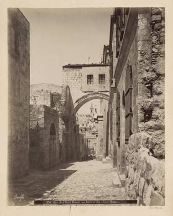 RECORD DATE NOT STATED Ecce Homo arch in the Via Dolorosa in Jerusalem, Maison Bonfils, c. 1867 - c. 1895 photograph Part of Reisalbum with photos of Jerusalem and other biblical places. Jerusalem cardboard. paper. photographic support albumen print arch, archivolt ~ architecture. street Jeruzalem. Painful way Copyright: xpiemagsx rknbpie11012024-22439 !ACHTUNG AUFNAHMEDATUM GESCHÄTZT!