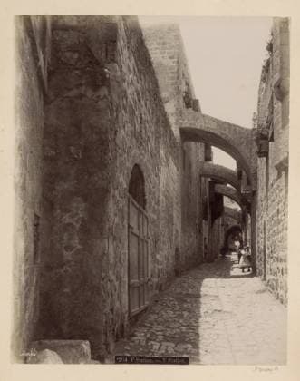 RECORD DATE NOT STATED Fifth Stations of the Cross on the Via Dolorosa in Jerusalem, Maison Bonfils, c. 1867 - c. 1895 photograph Part of Reisalbum with photos of Jerusalem and other biblical places. Jerusalem cardboard. paper. photographic support albumen print stations of the cross. street Jeruzalem. Painful way Copyright: xpiemagsx rknbpie11012024-22440 !ACHTUNG AUFNAHMEDATUM GESCHÄTZT!