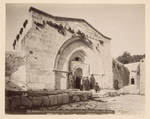 RECORD DATE NOT STATED Graf of the Virgin Mary and the cave of fear of death in Jerusalem, Maison Bonfils, c. 1867 - c. 1895 photograph Part of Reisalbum with photos of Jerusalem and other biblical places. Jerusalem cardboard. paper. photographic support albumen print church (exterior). grave, tomb. cave, grotto Jerusalem Copyright: xpiemagsx rknbpie11012024-22452 !ACHTUNG AUFNAHMEDATUM GESCHÄTZT!