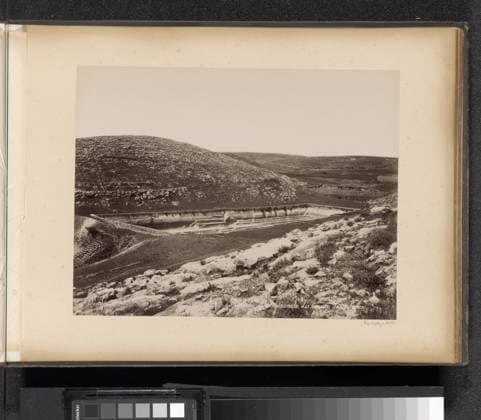 RECORD DATE NOT STATED Salomon water basin in Palestine, Maison Bonfils, c. 1867 - c. 1895 photograph Part of Reisalbum with photos of Jerusalem and other biblical places. Palestine cardboard. paper. photographic support albumen print pond, pool Palestine Copyright: xpiemagsx rknbpie11012024-22465 !ACHTUNG AUFNAHMEDATUM GESCHÄTZT!