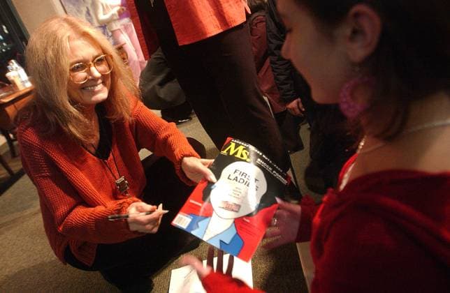 GLORIA STEINEM AT BARNES AND NOBLE NY GLORIA STEINEM AT BARNES AND NOBLE BOOKSTORES IN UNION SQUARE. NEW YORK CITY. 30 MARCH 2004. PICTURES DENNIS VAN TINE, Credit:Dennis Van Tine Avalon  Copyright: xDennisxVanxTinex xAvalonx 0548581559