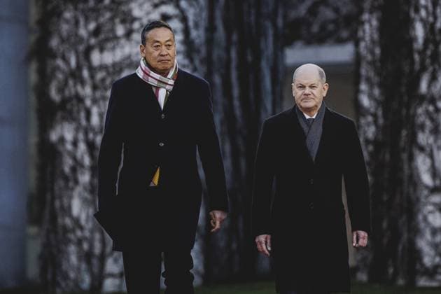 R L Olaf Scholz SPD , Federal Chancellor, and Srettha Thavisin, Prime Minister of Thailand, pictured during a joint meeting in Berlin, 13 03 2024 Berlin Germany Copyright: xFlorianxGaertnerxphotothek.dex