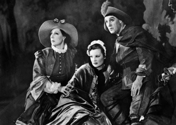 AS YOU LIKE IT. Edith Evans as Rosalind, Eileen Peel as Celia, and Milton Rosmer as Touchstone in William Shakespeare s As You Like It at the Old Vic Theater, London, England, 1936.  Copyright: xGRANGERx xGRANGERx 0039684