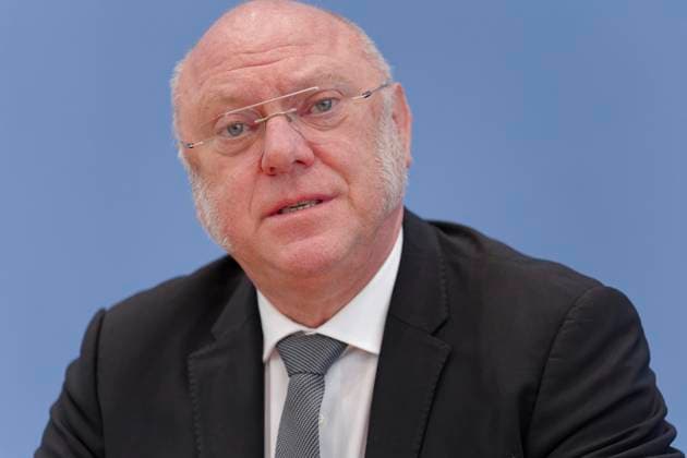 Poverty report presented 2024 03 26 Germany, Berlin Federal Press Conference Paritätischer presents report on poverty trends in Germany In the picture Dr Ulrich Schneider, Managing Director Der Paritätische Gesamtverband
