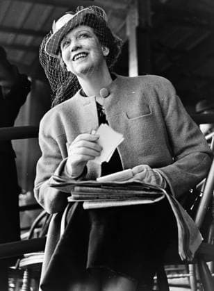 ELIZABETH ARDEN (1884-1966). Florence Nightingale Graham. Canadian-American businesswoman. Photograph by Alan Fisher, 1939.  Copyright: xGRANGERx xGRANGERx 0325379