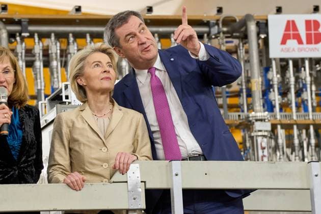 Bilder des Jahres 2024, News 04 April News Themen der Woche KW15 News Bilder des Tages Garching, Bavaria, Germany - April 11, 2024: EU Commission President Ursula von der Leyen and Minister President of Bavaria Dr. Markus Söder visit the Max Planck Institute for Plasma Physics IPP in Garching