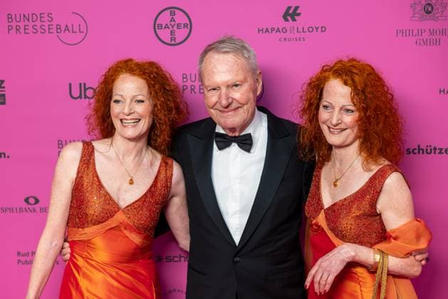 Berlin Federal Press Ball 2024, Berlin, 12 04 2024 Almut Hannover, Hans Olaf Henkel, Bettina Hannover Federal Press Ball 2024, Hotel Adlon Kempinski Berlin, 12 04 2024 Copyright: xEibner-Pressefoto JadrankoxMarjax EP_JMC