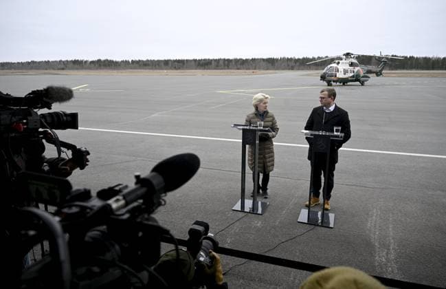 President of the European Commission Ursula von der Leyen (L) and Finnish Prime Minister Petter Orpo react during their joint press conference at the Lappeenranta airport, eastern Finland, on April 19, 2024. President von der Leyen and Prime Minister Orpo visited the eastern border region of Finland on Friday and discussed what Finland and the EU can do to prevent instrumentalised migration to Finland s eastern border. Lappeenranta Finland Copyright: xAnttixAimo-Koivistox LKFTJK20240419103904RHDW