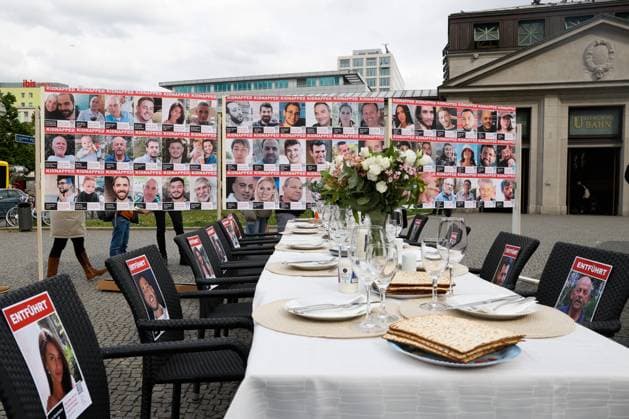Protest action by families of hostages abducted by Hamas for Passover 133 empty chairs to stand for the people who cannot celebrate the important Jewish festival with their families Wittenbergplatz, Berlin on 23 04,24 Protest action for the hostages abducted by Hamas in Berlin