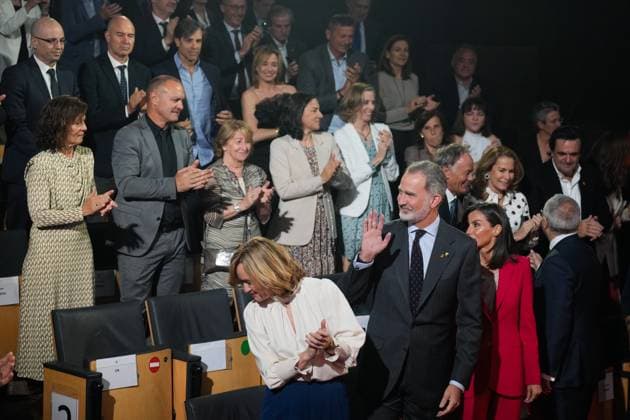 26-04-2024 Madrid Queen Letizia and King Felipe with Minister of Education, Pilar Alegria, attend the commemorative act of the participation of the Spanish team in the Olympic Games of Barcelona and Albertville 92 in Madrid  Copyright: xPPEx