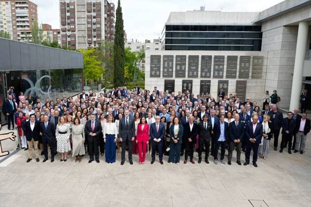 26-04-2024 Madrid Queen Letizia and King Felipe with Minister of Education, Pilar Alegria, attend the commemorative act of the participation of the Spanish team in the Olympic Games of Barcelona and Albertville 92 in Madrid  Copyright: xPPEx