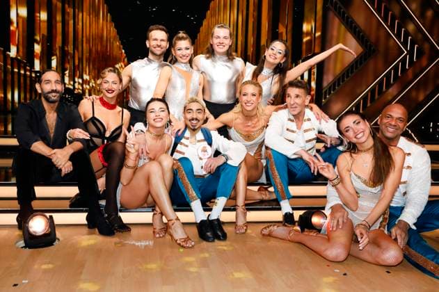 Massimo Sinato, Ann Kathrin Bendixen, Anastasia Stan, Vadim Garbuzov, Jana Wosnitza, Tony Bauer, Gabriel Kelly, Kathrin Menzinger, Malika Dzumaev, Mark Keller, Ekaterina Leonova and Detlef Soost in the eighth live show of the 17th season of the RTL dance show Let s Dance at MMC Coloneum Cologne, 26 04 2024 Foto:xR.xSchmiegeltx xFuturexImagex lets_dance2604_4581
