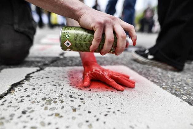 Last Generation announces Disobedient Assembly in Essen FOR EDITORIAL PURPOSES ONLY EDITORIAL USE ONLY p Last Generation activists block Rüttenscheider Straße, Martin Straße intersection in Essen Rüttenscheid on Saturday, April 27, 2024 The assembly is broken up by the police after a good three hours a Copyright: VladimirxWegener doc7v6k55rrysk1kr5mqn2g ,EDITORIAL USE ONLY Copyright: VladimirxWegener