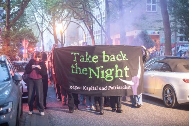 Take Back The Night demo on April 30 in Hamburg Police in large-scale operation Copyright: xBlaulicht-News.dex