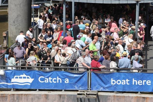 May 9, 2023, London, United Kingdom: Members of the public queue at Westminster pier for a cruise on River Thames during a mini heatwave in London. Warm weather conditions are forecasted over the next few days with the temperature reaching 25C in many parts of the UK. London United Kingdom - ZUMAs197 20230509_aab_s197_007 Copyright: xStevexTaylorx