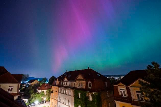 11 05 2024 Weimar Strong aurora borealis could be seen as far as central Thuringia here in Weimar at around midnight