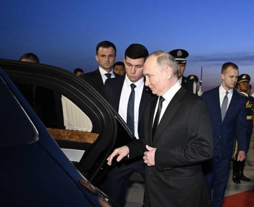 (240516) -- BEIJING, May 16, 2024 -- Russian President Vladimir Putin arrives in Beijing, capital of China, May 16, 2024. At the invitation of Chinese President Xi Jinping, Putin will pay a state visit to China from Thursday to Friday. ) CHINA-BEIJING-RUSSIAN PRESIDENT-PUTIN-ARRIVAL (CN) YuexYuewei