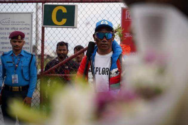 May 24, 2024, Kathmandu, Bagmati, Nepal: Fans and relatives welcome Kami Rita Sherpa, who recently made a world record by climbing Everest for the highest 30 times, in Kathmandu, Nepal on May 24, 2024. Kathmandu Nepal - ZUMAd164 20240524_zip_d164_002 Copyright: xAryanxDhimalx