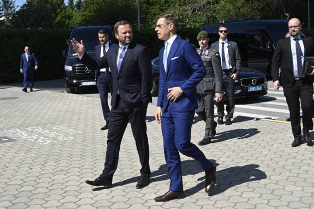 Finnish President Alexander Stubb and Estonia s Minister of Foreign Affairs Margus Tsahkna (L) visits the television tower Teletorn in Tallinn, Estonia on 28th May, 2024. President Stubb is on a three-day state visit to Estonia. Tallinn Estonia Copyright: xMarkkuxUlanderx LKFTJK20240528123635ZFUU