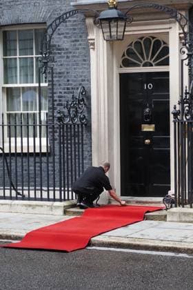 French President Emmanuel Macron visits UK PM Boris Johnson 10 Downing Street, London, UK - 18 June 2020. French President Emmanuel Macron in London to mark the 80th anniversary of Charles de Gaulle™s radio appeal to his countrymen to resist Nazi occupation, and to discuss Brexit with British Prime Minister Boris Johnson. London, England, UK on June 18, 2020. CAP JOR JOR London Greater London Great Britain Copyright: xNilsxJorgensen CapitalxPicturesx