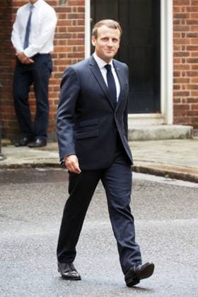 French President Emmanuel Macron visits UK PM Boris Johnson 10 Downing Street, London, UK - 18 June 2020. French President Emmanuel Macron in London to mark the 80th anniversary of Charles de Gaulle’s radio appeal to his countrymen to resist Nazi occupation, and to discuss Brexit with British Prime Minister Boris Johnson. London, England, UK on June 18, 2020. CAP JOR JOR London Greater London Great Britain Copyright: xNilsxJorgensen CapitalxPicturesx