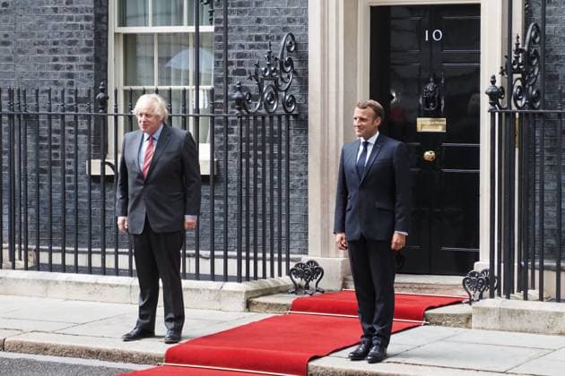 French President Emmanuel Macron visits UK PM Boris Johnson 10 Downing Street, London, UK - 18 June 2020. French President Emmanuel Macron in London to mark the 80th anniversary of Charles de Gaulle’s radio appeal to his countrymen to resist Nazi occupation, and to discuss Brexit with British Prime Minister Boris Johnson. London, England, UK on June 18, 2020. CAP JOR JOR London Greater London Great Britain Copyright: xNilsxJorgensen CapitalxPicturesx