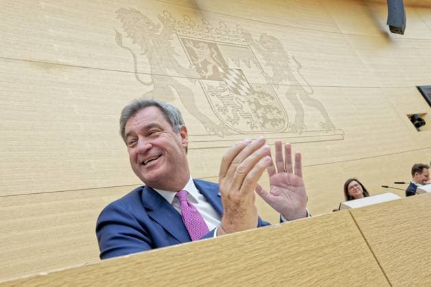 Markus Söder , CSU 22 Plenary Session of the State Parliament The Bavarian Prime Minister Dr. Markus Söder, CSU, at his seat on the government bench Munich Bavaria Germany Copyright: xRolfxPossx