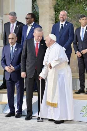 - Turkish President Recep Tayyip Erdogan speaks with Pope Francis during the family photo of G7 leaders with other heads of state and government and delegations from international organizations during the G7 Summit in Borgo Egnazia (Brindisi), Italy, June 14, 2024. Turkish President Recep Tayyip Erdogan speaks with Pope Francis during the family photo of G7 leaders with other heads of state and government and delegations from international organizations during the G7 Summit in Borgo Egnazia (Brindisi), Italy, June 14, 2024. Toasts Italy -  Copyright: xIPA ABACAx