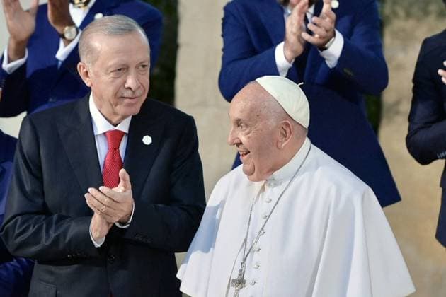 - Turkish President Recep Tayyip Erdogan speaks with Pope Francis during the family photo of G7 leaders with other heads of state and government and delegations from international organizations during the G7 Summit in Borgo Egnazia (Brindisi), Italy, June 14, 2024. Turkish President Recep Tayyip Erdogan speaks with Pope Francis during the family photo of G7 leaders with other heads of state and government and delegations from international organizations during the G7 Summit in Borgo Egnazia (Brindisi), Italy, June 14, 2024. Toasts Italy -  Copyright: xIPA ABACAx