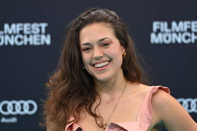 Katharina Scheuba actress, single picture, cropped single motif, portrait, portrait, portrait red carpet, red carpet, opening 41 Filmfest Munich on 29 06 2024 Gasteig HP8