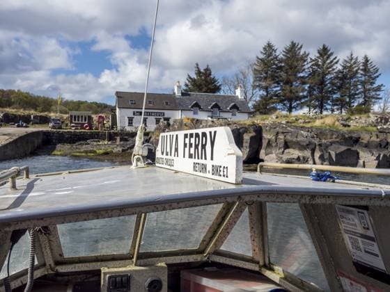 Local Boat Transport from Isle of Mull to Isle of Ulva, Transport of Persons only, Scotland, UK Copyright: imageBROKER AndreasxWerth iblawe10948307.jpg