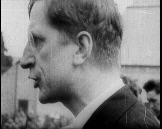 RECORD DATE NOT STATED Eamon De Valera Giving an Impassioned Speech to Crowds in the Irish Free State, 1922. From Time to Remember - Sitting Still And Going Slowly, 1922 (Reel 4); a review of events in 1922 including Irish Troubles, war between Greece and Turkey and developments in aviation and radio. Copyright:xBritishxPathexLtd HeritagexImagesxBritishxPathexLtdx IMAGO, ! ACHTUNG: AUFNAHMEDATUM GESCHÄTZT!  Copyright:BritishxPathexLtd HeritagexImagesxBritishxPathexLtdx IMAGO