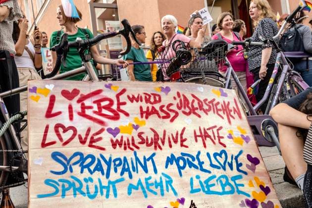 Queer demo with human chain after hate vandalism against trans people, Munich, 07 08 2024 Germany, Munich, 7 Au