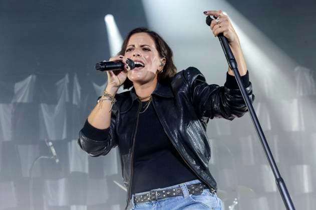 Stefanie Kloß from Silbermond live at a concert of the Auf auf Sommer 2024 Tour at the Gilde Parkbühne Hannover, 10 08 2024 Foto:xC.xSpeidelx xFuturexImagex silbermond_4832