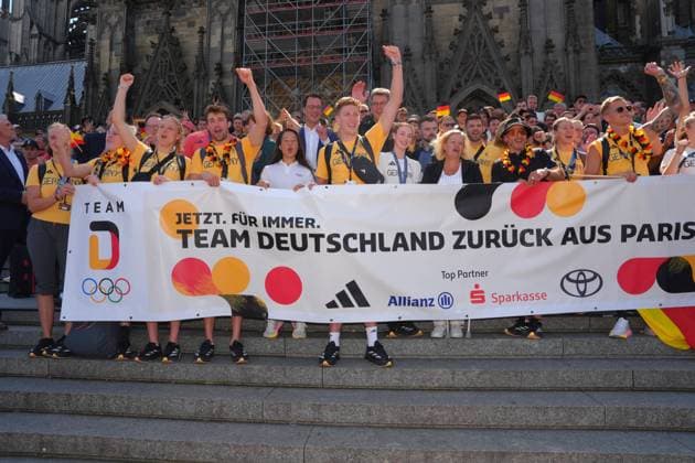 Reception of the German Olympic Team 2024 in Cologne Nancy Faeser together with Heriette Reker with the German Olympic Team 2024 at Cologne Central Station, Cologne, 12 08 2024 Cologne North Rhine-Westphalia Germany