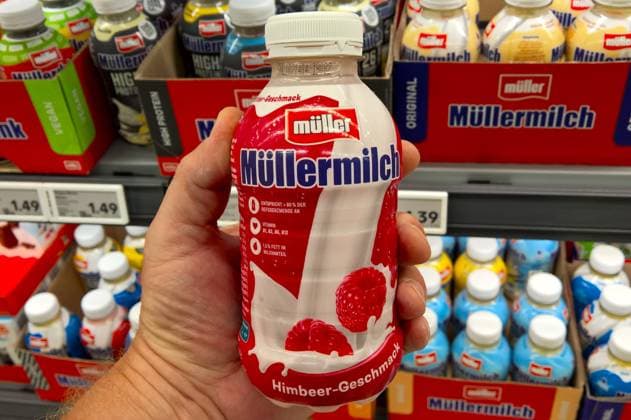 Unternehmensgruppe Theo Müller S e c s UTM is the parent company of a food and logistics group based in Luxembourg City Photo Müllermilch with raspberry flavor from the dairy of the same name Plastic bottle with screw cap