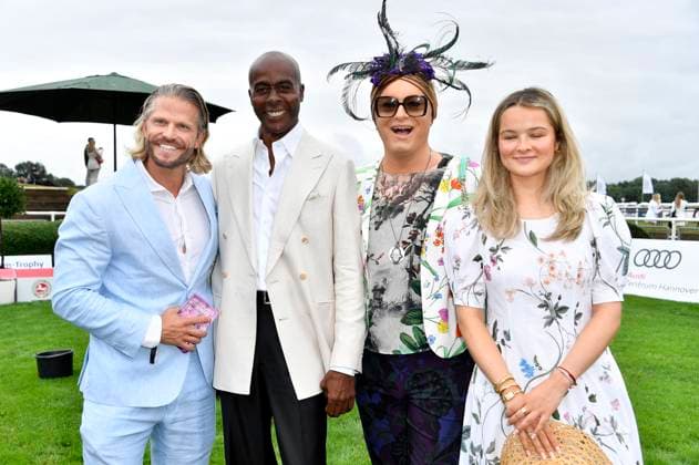Paul Janke, Bruce Darnell, Julian F M Stoeckel and Nele Ludowig Roeffen at the Audi Ascot Race Day 2024 at the Neue Bult racecourse in Hanover Langenhagen, 18 08 2024 Foto:xN.xKubelkax xFuturexImagex renntag_4826
