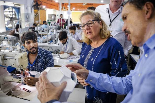Svenja Schulze SPD , Federal Minister for Economic Cooperation and Development, during a visit to Anwar Khawaja Industries PVT LTD Footballs are produced here for the Bundesliga, among others Sialkot, 23 08 2024 Photographed on behalf of the Federal Ministry for Economic Cooperation and Development Sialkot Pakistan Copyright: xThomasxImo BMZ photothek.dex