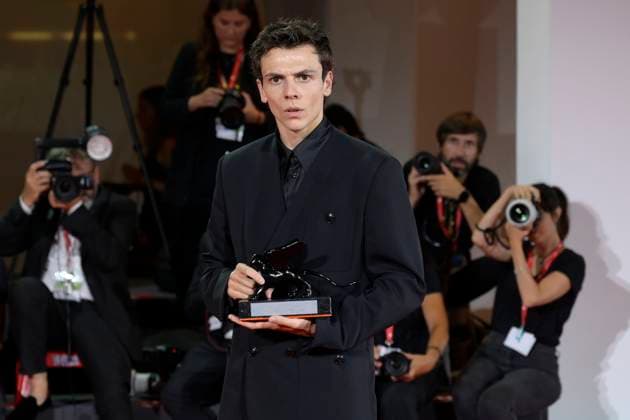 September 7, 2024, Venice Lido, Italy: Francesco Gheghi attends the red carpet of Closing ceremony of 81st Venice Film Festival in Venice Lido. Venice Lido Italy - ZUMAs197 20240907_aaa_s197_472 Copyright: xMarioxCartellix