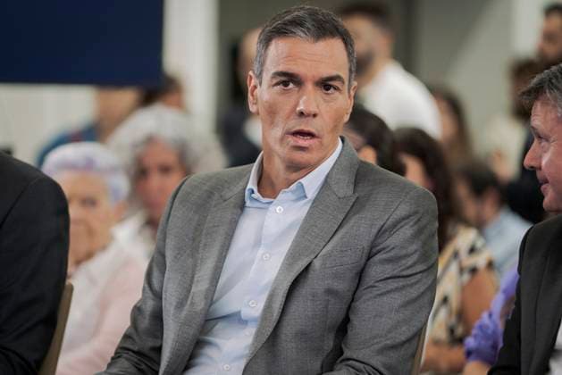 Spanish Prime Minister Pedro Sánchez in Madrid, Spain - 12 Sep 2024 Spanish Prime Minister, Pedro Sanchez seen during the launch of the new campaign titled Public transport, do you get it? aimed at promoting the use of public transport. The event was also attended by the Minister of Transport and Sustainable Mobility, Oscar Puente. This initiative is part of the government s efforts to encourage more sustainable mobility, reducing the use of private vehicles, thereby lowering emissions and easing traffic congestion in major cities. Madrid Spain Copyright: xGuillermoxGutierrezxCarrascalx xSOPAxImagesx 2024_09_12_PS_Transporte_01