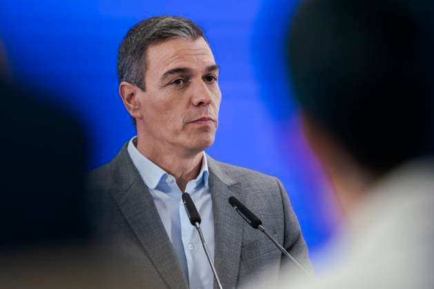 Spanish Prime Minister Pedro Sánchez in Madrid, Spain - 12 Sep 2024 Spanish Prime Minister, Pedro Sanchez presented the new campaign titled Public transport, do you get it? aimed at promoting the use of public transport. The event was also attended by the Minister of Transport and Sustainable Mobility, Oscar Puente. This initiative is part of the government s efforts to encourage more sustainable mobility, reducing the use of private vehicles, thereby lowering emissions and easing traffic congestion in major cities. Madrid Spain Copyright: xGuillermoxGutierrezxCarrascalx xSOPAxImagesx 2024_09_12_PS_Transporte_04