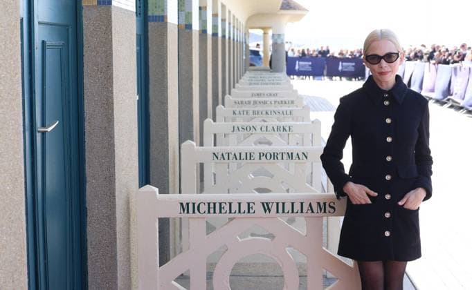 Bilder des Jahres 2024, Entertainment 09 September Entertainment Themen der Woche KW37 Entertainment Bilder des Tages Michelle Williams inaugurates her cabin, in the presence of the mayor of the city Philippe Augier, during the 50th Deauville American Film Festival Michelle Williams inaugurates her cabin, in the presence of Philippe Augier, maire de la ville, during the 50th Deauville American Film Festival, on September 12, 2024 Denis Guignebourg Bestimage Michelle Williams inaugurates her cabin, in the presence of the mayor of the city P Augier, during the 50th Deauville American Film Festival, on September 12, 2024 Deauville France Copyright: xDenisxGuignebourgx xBestimagexDenisxGuignebourgx xBestimagex
