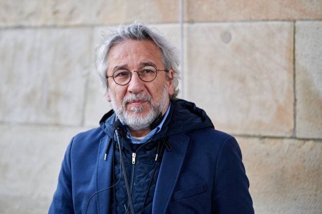 Author and journalist Can Dündar on the occasion of the unveiling of the memorial plaque to the Turkish singer and composer Ne et Erta Neset Ertas at Bülowstraße subway station in Berlin Schöneberg Author and journalist Can Dündar on the occasion of the unveiling of the memorial plaque to the Turkish singer and composer