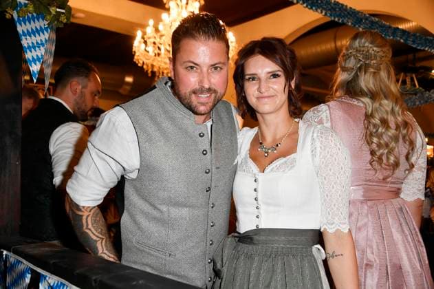 Felix von Jascheroff with girlfriend Alexandra Sophie at the Oktoberfest 2024 tapping ceremony at Hofbräu Berlin Berlin, 21 09 2024 Foto:xN.xKubelkax xFuturexImagex fassanstich_4913