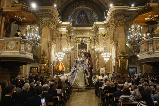 Bilder des Jahres 2024, News 09 September News Themen der Woche KW39 News Bilder des Tages Barcelona celebrates the mass of La Mercè 2024 Two giants during the mass of La Mercè, in the Basilica of La Mercè, on September 24, 2024, in Barcelona, Catalonia Spain The mass is held as part of the celebrations of the Festes de la Mercè, Barcelonas main festival Today, September 24, is celebrated the day of the Virgin of Mercy, patron saint of Barcelona The festival lasts about a week and takes place in various public spaces in the city 24 SEPTEMBER 2024 Kike Rincó Barcelona Catalunya Barcelona Catalunya Espana Copyright: xKikexRinconx 6232204