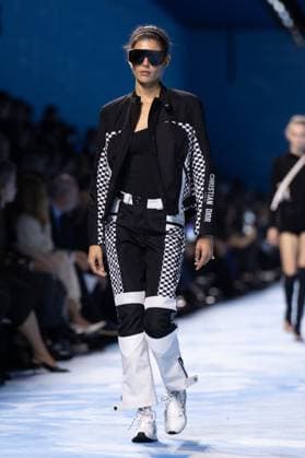 PFW - Dior Runway A model walks the runway during the Christian Dior Womenswear Spring-Summer 2025 show as part of Paris Fashion Week on September 24, 2024 in Paris, France. Photo by Laurent Zabulon ABACAPRESS.COM Paris France Copyright: xZabulonxLaurent ABACAx